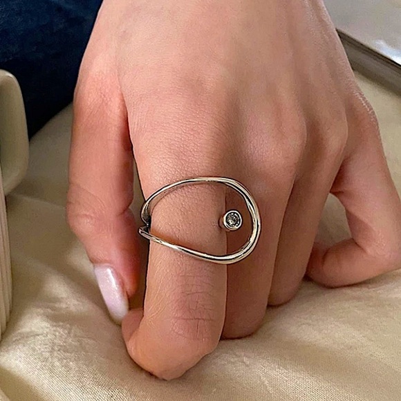 Sterling Silver Zircon Statement Ring - Picture 1 of 6